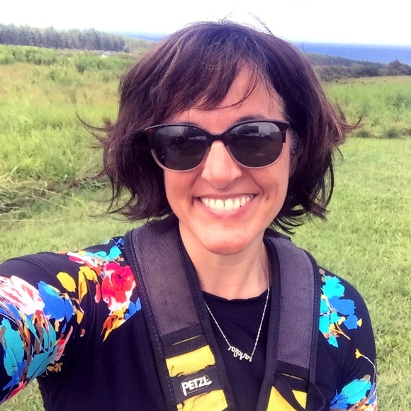 Meet your Posher, Melissa - Picture 1 of 1